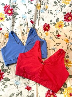 GYMSHARK X WHITNEY SIMMONS SPORTS BRA CYBER RED/ INTENSE BLUE - LARGE - SET OF 2